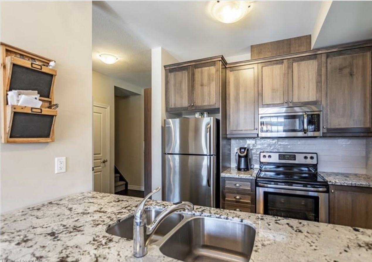 10 Egleston Lane - Photo 5 of 21