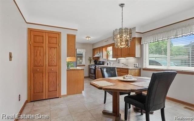 6900 Crestwood St - Photo 3 of 15