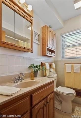 6900 Crestwood St - Photo 6 of 15