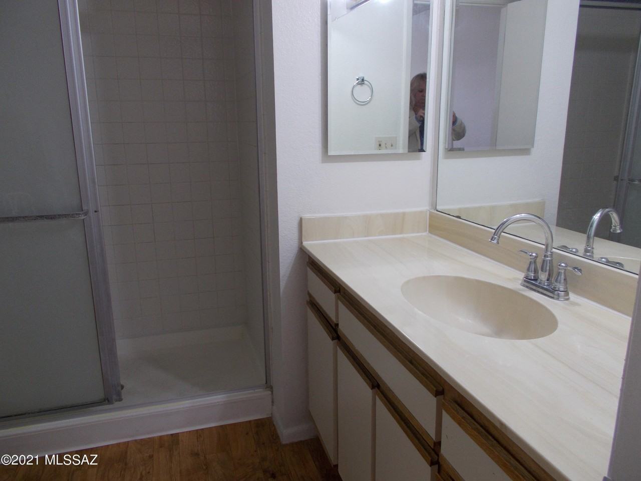 1668 W Park Wood Ln - Photo 7 of 13