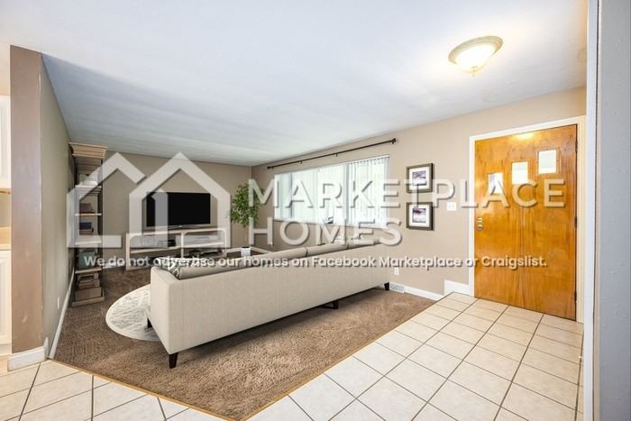 2820 Oriole Dr - Photo 4 of 25