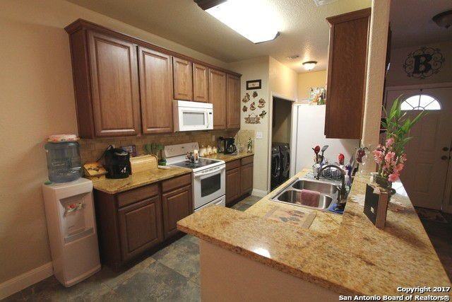 910 Pine St #C101 - Photo 4 of 10