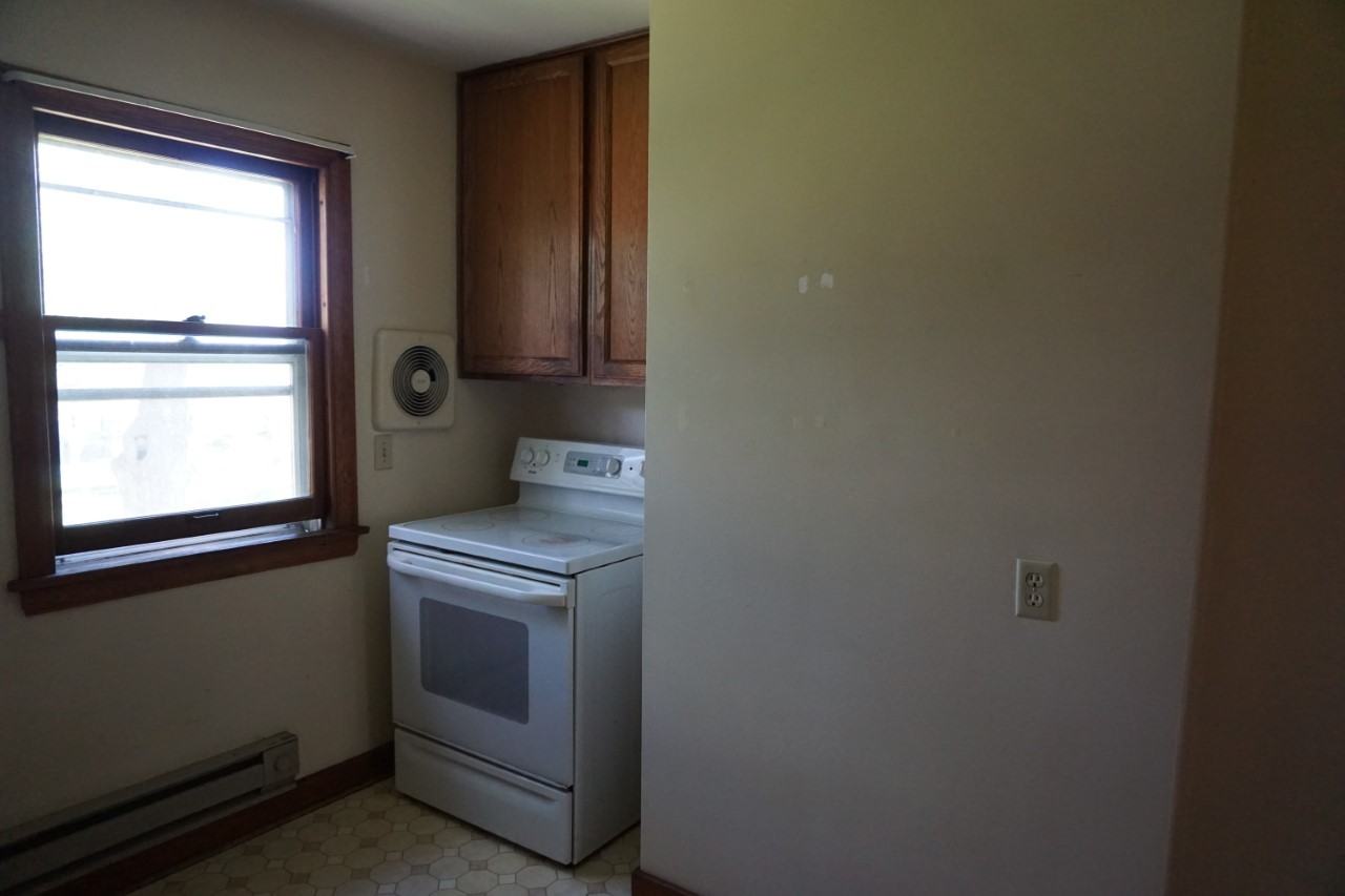 2 Vine St #2 - Photo 3 of 8