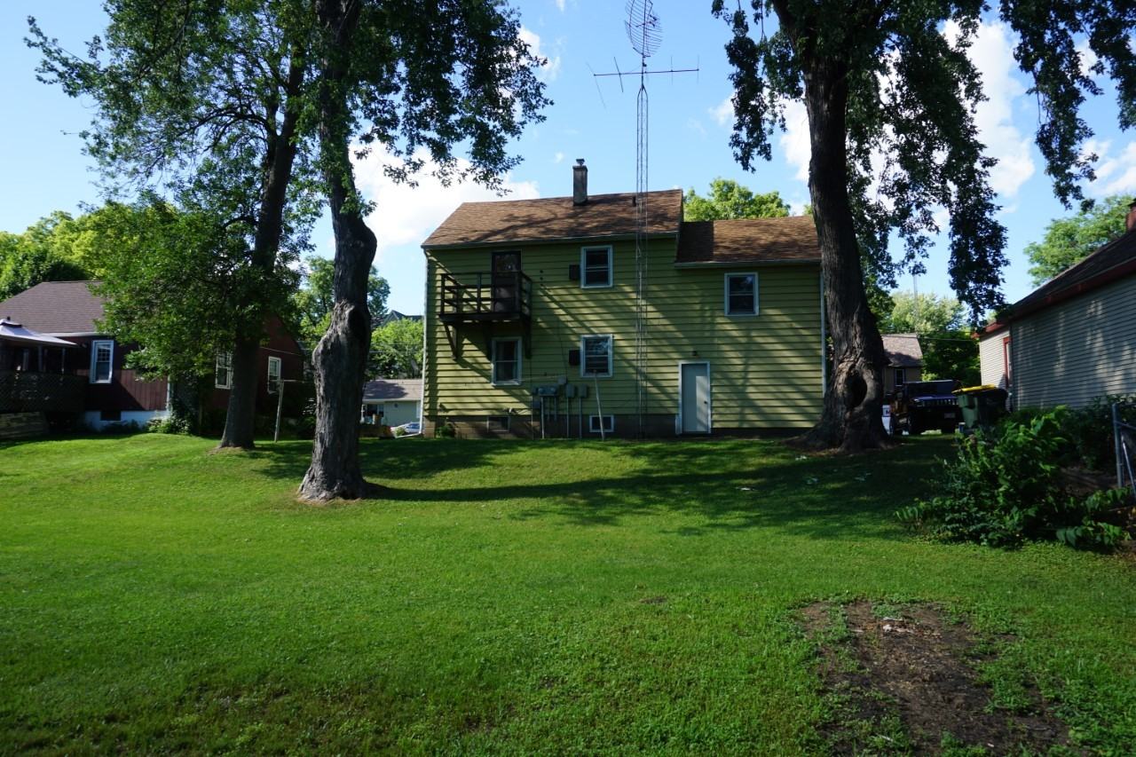 2 Vine St #2 - Photo 7 of 8