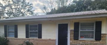 featured image of 1206 Wedemeyer Rd