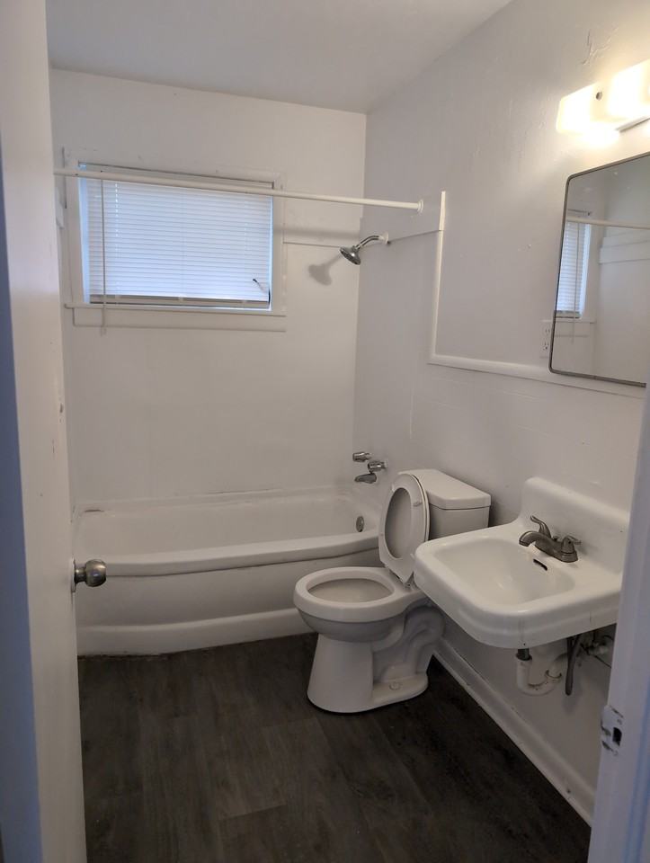 1206 Wedemeyer Rd - Photo 5 of 6