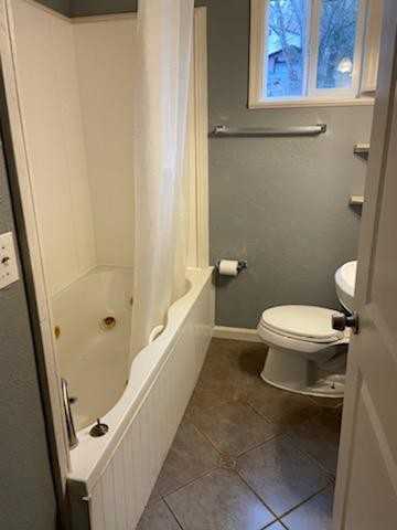 2423 Larkwood Ln - Photo 5 of 12