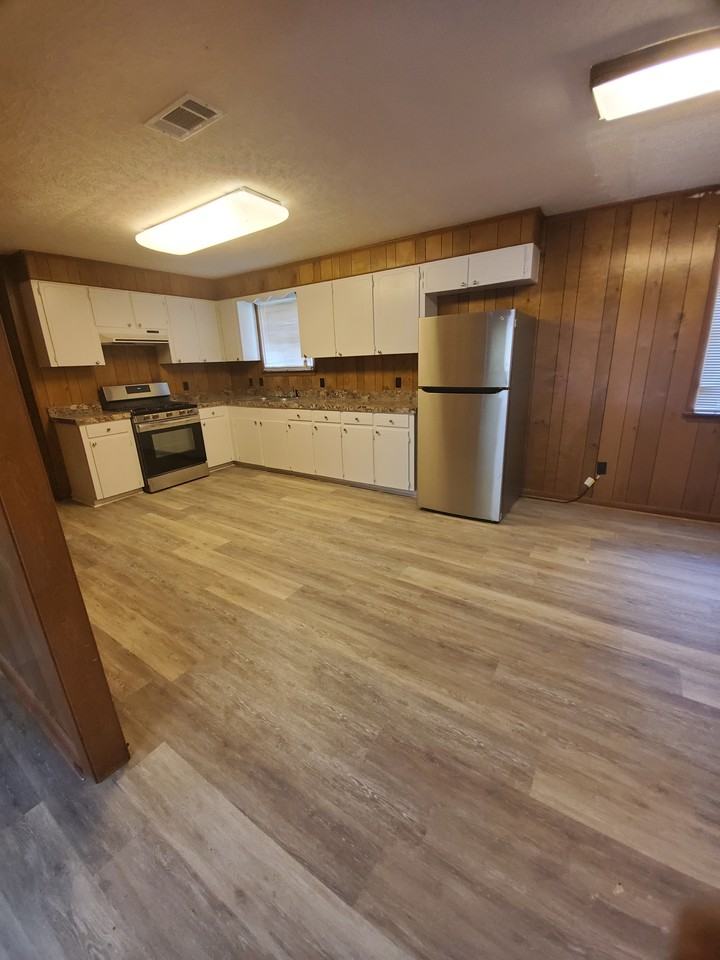 205 West St Sw - Photo 4 of 14