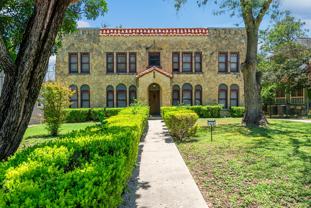 412 E Huisache Ave #4 - Photo 1 of 1