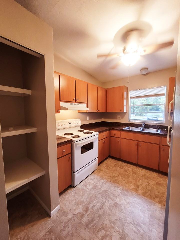 4331 Azora Rd - Photo 6 of 16