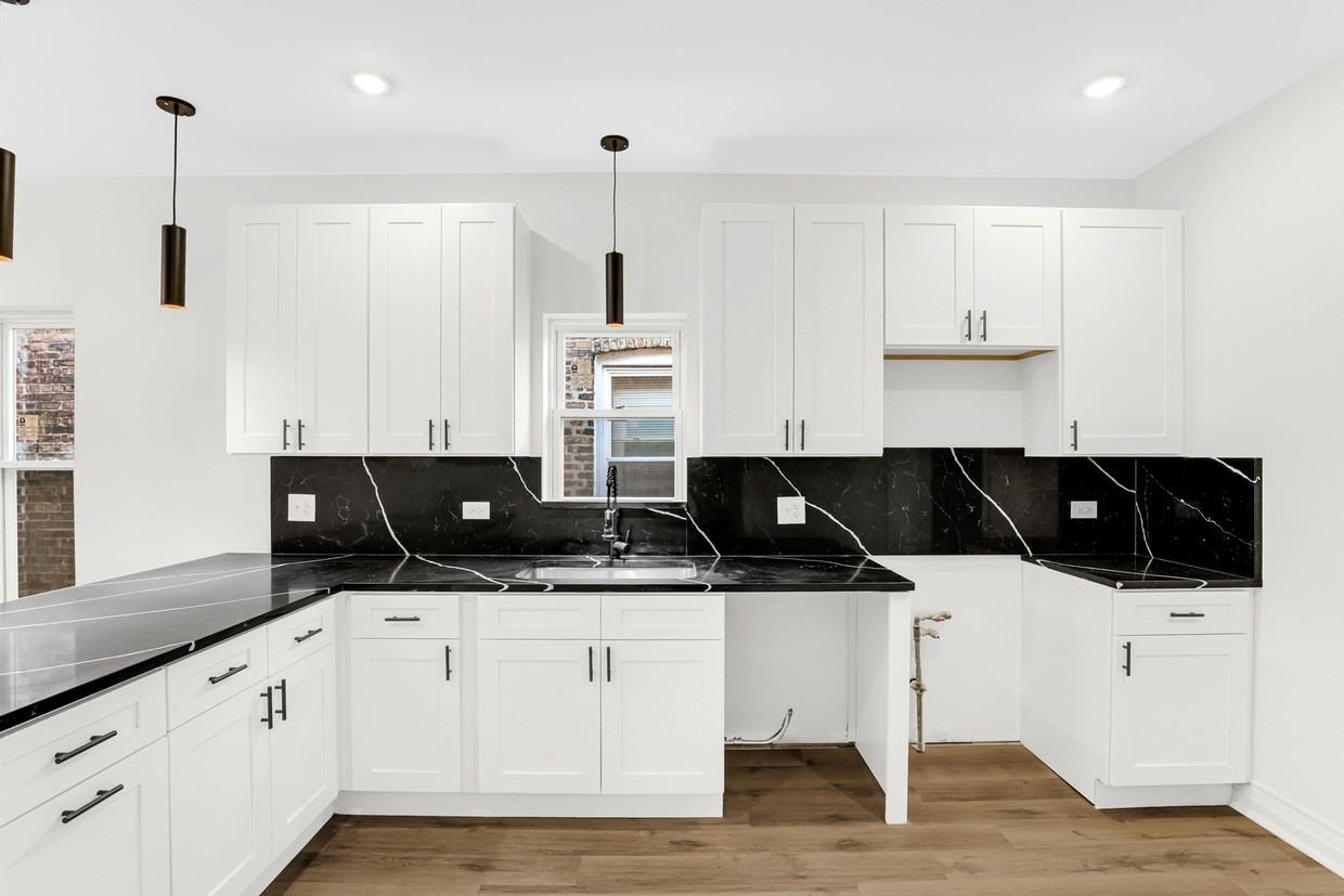 7933 S Paulina St #1