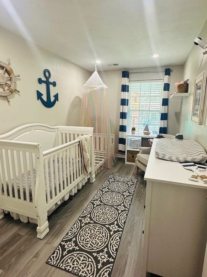 1204 Topiary Pl - Photo 3 of 13