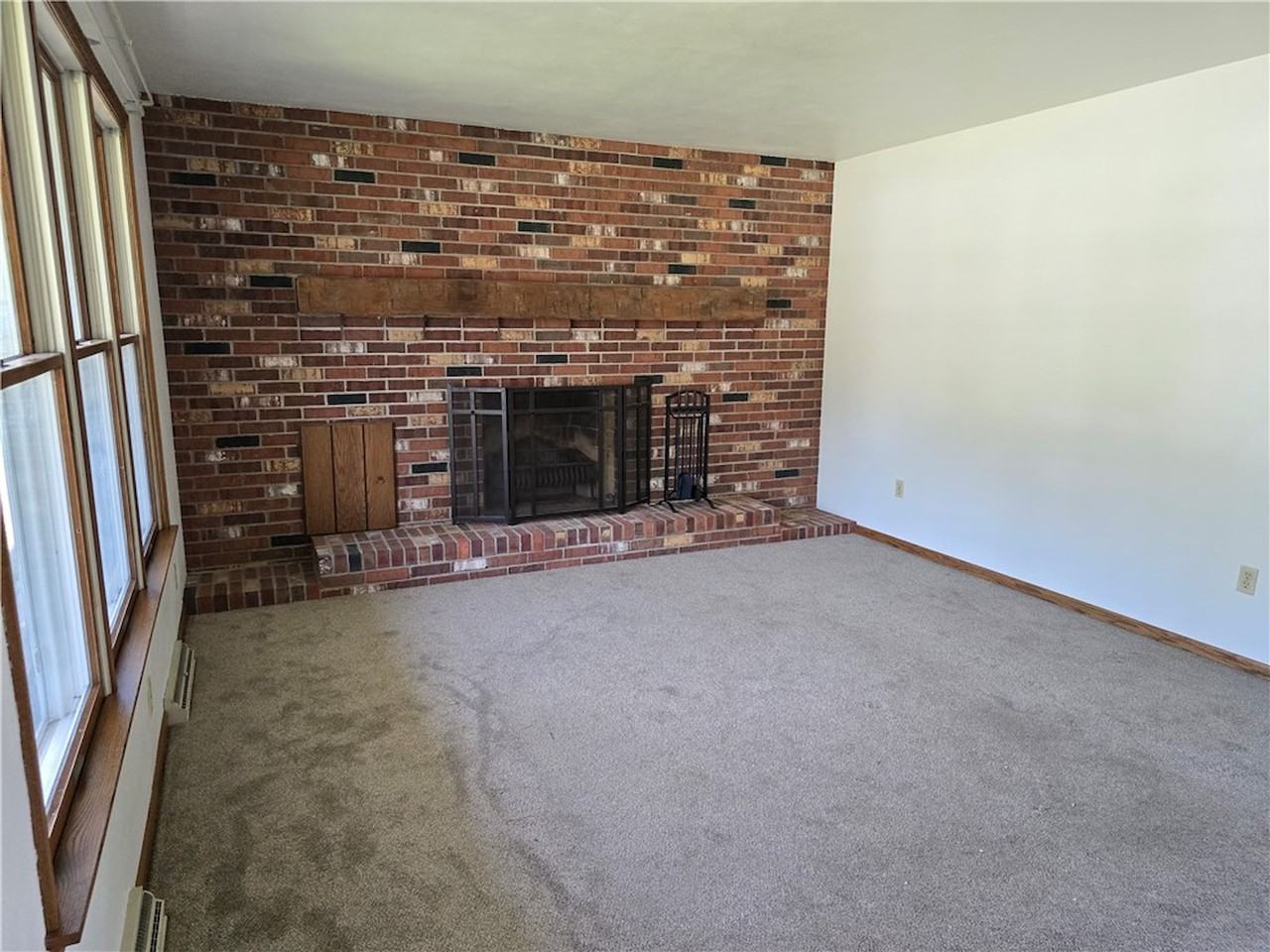 719 W Old Rte - Photo 3 of 19