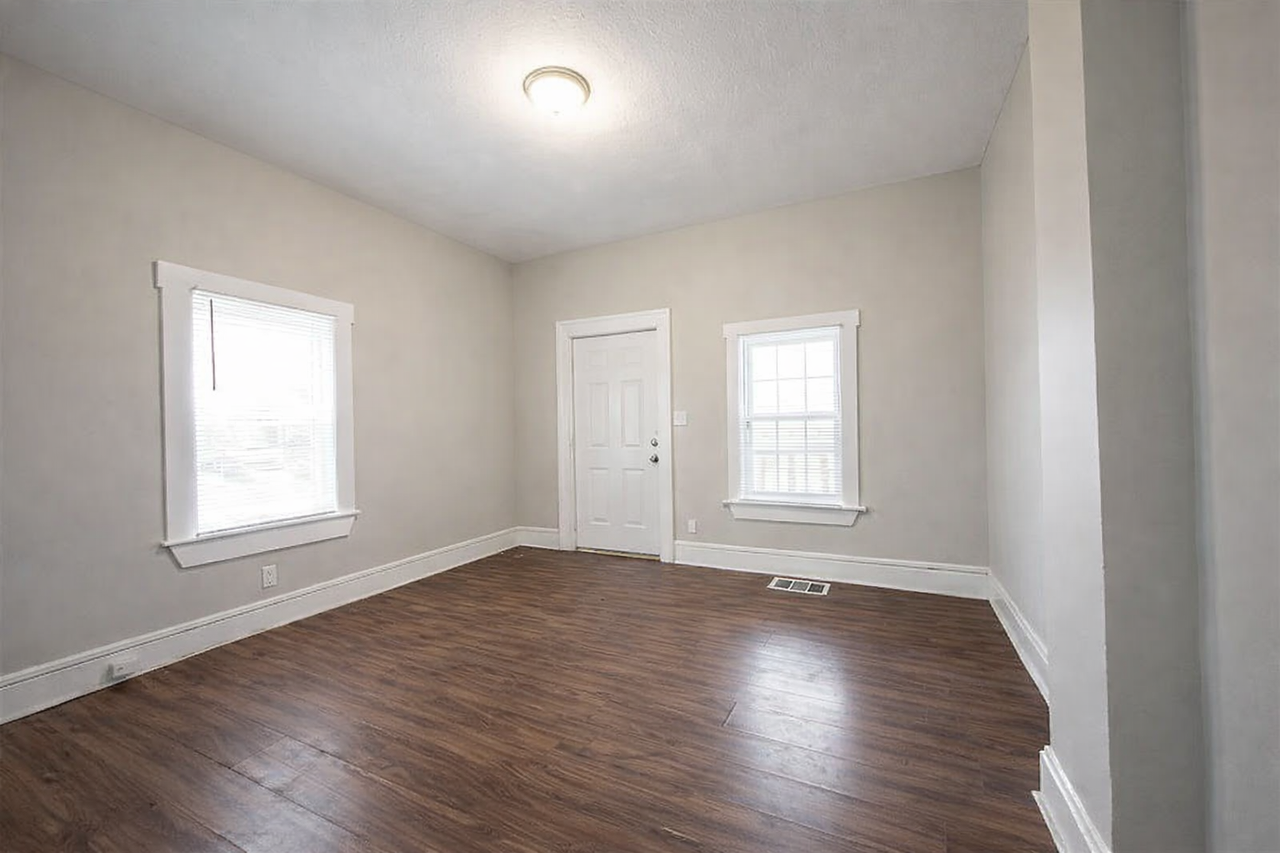 19 S Tuxedo St - Photo 6 of 15