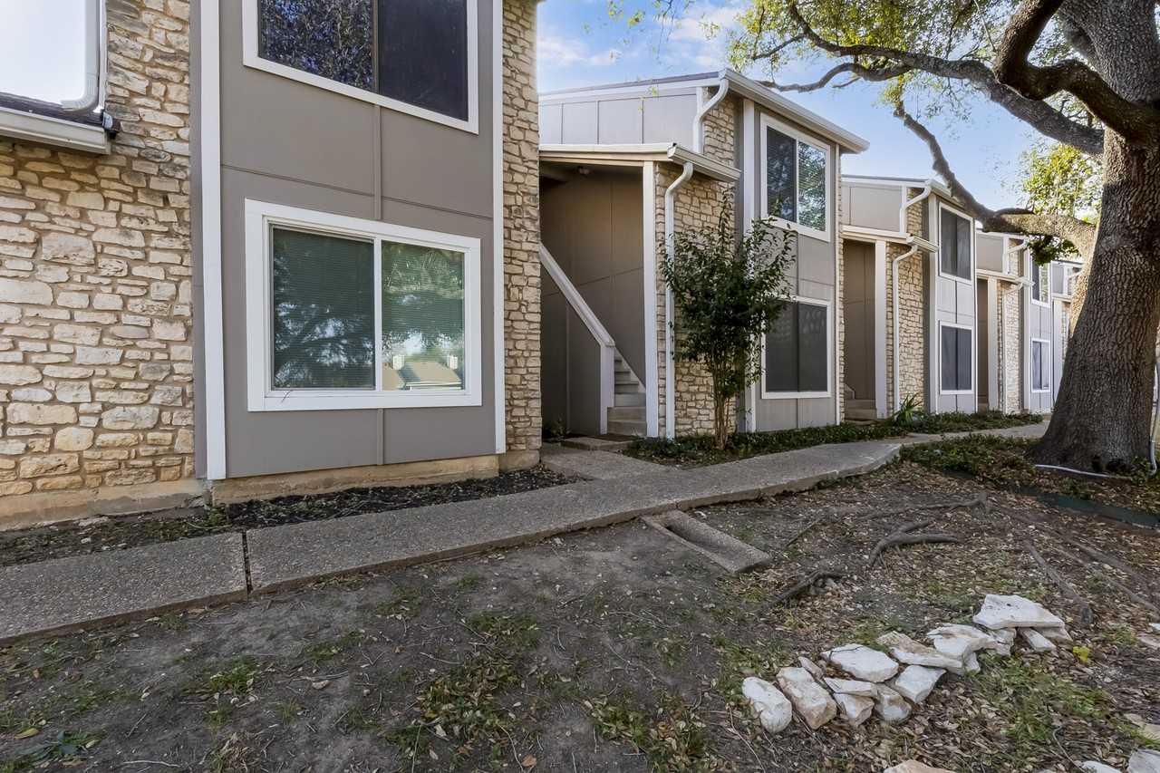 1740 Timber Ridge Rd - Photo 2 of 25