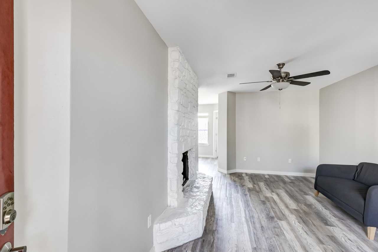 1740 Timber Ridge Rd - Photo 3 of 25