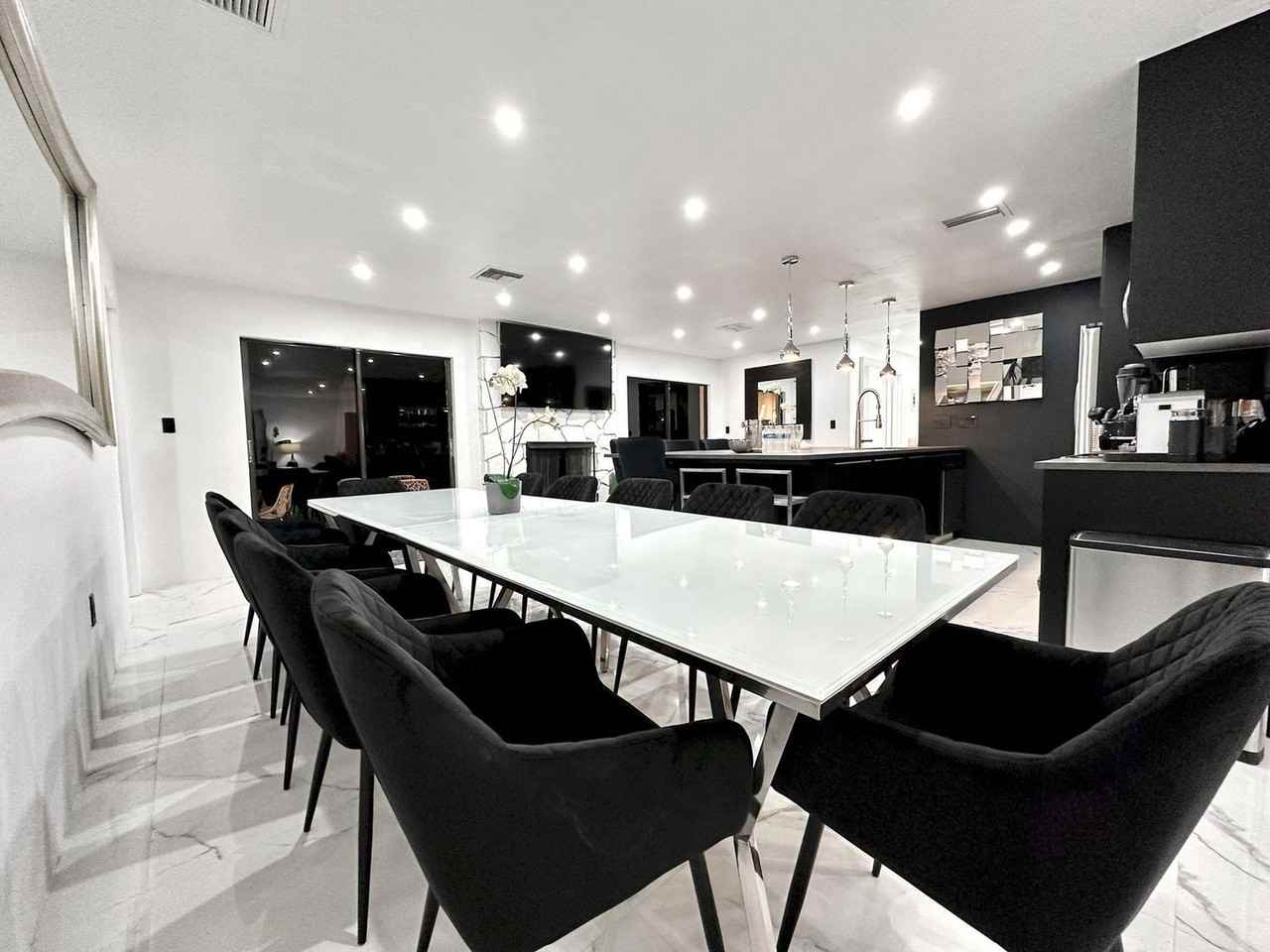 5700 Saddlebrook Way #1291336P - Photo 6 of 50