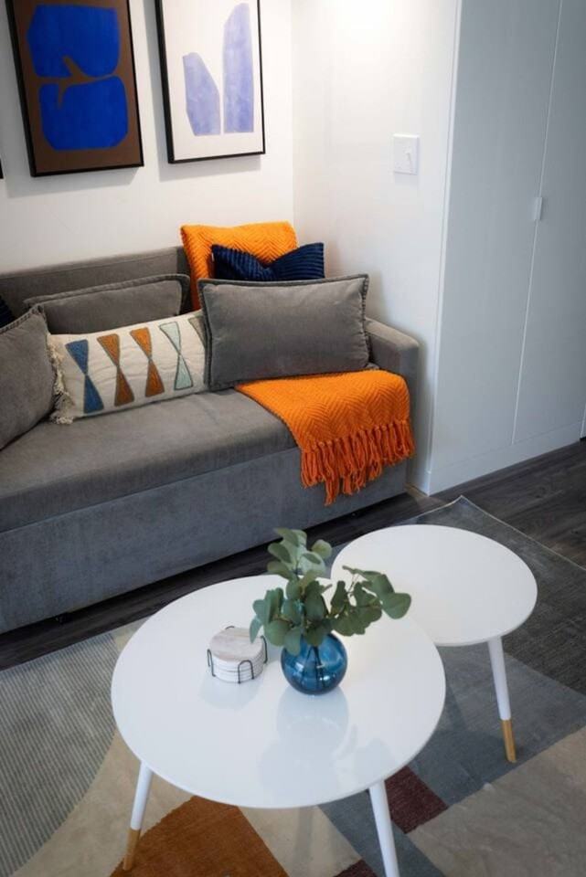 12607 Larchmere Blvd #1335759P - Photo 7 of 46