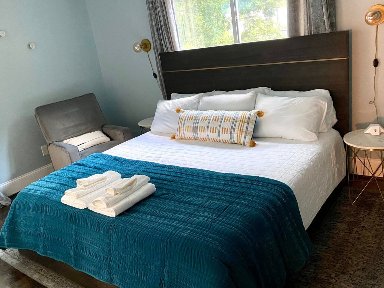 4274 4th Ave S #1019295P - Photo 5 of 32