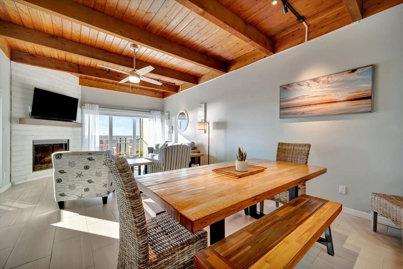 19530 Gulf Blvd #1406268P - Photo 2 of 50