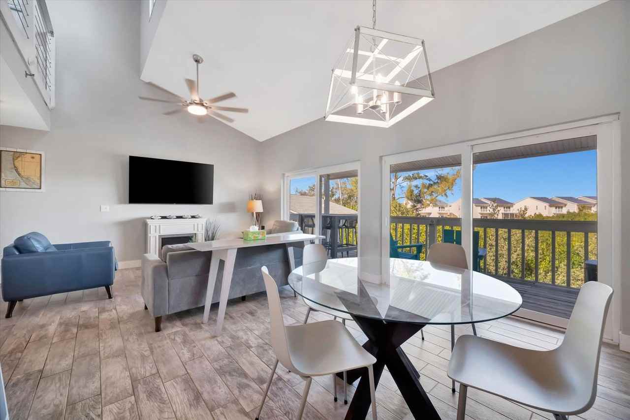 19727 Gulf Blvd #1406266P - Photo 6 of 23