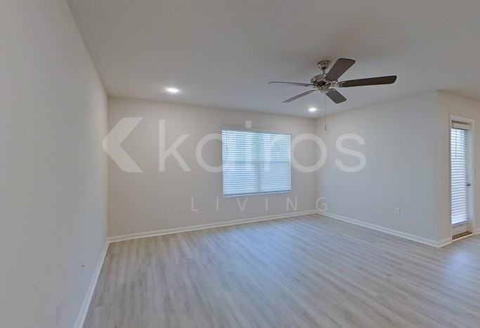 301 Monarch Ln - Photo 5 of 25