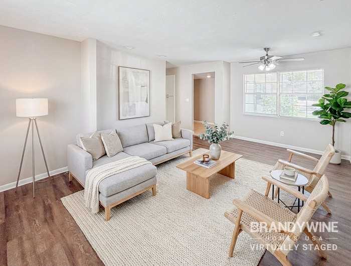 318 Terrace Dr - Photo 2 of 27