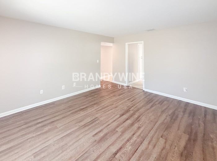 318 Terrace Dr - Photo 6 of 27