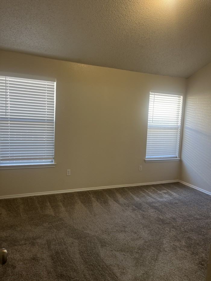 10632 Towerwood Dr - Photo 7 of 11