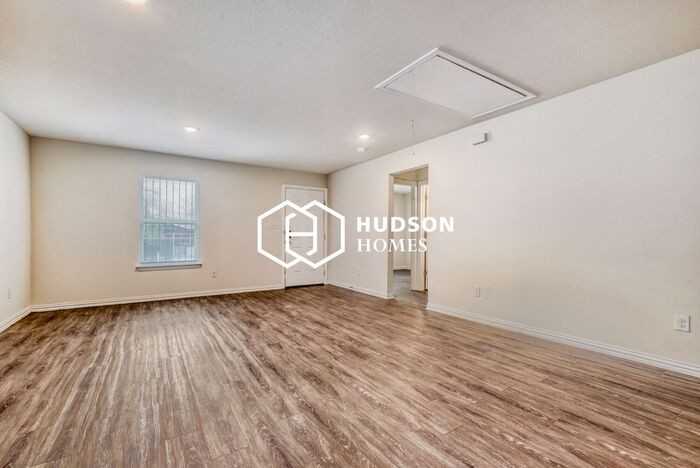 114 Surrels Ave - Photo 3 of 14