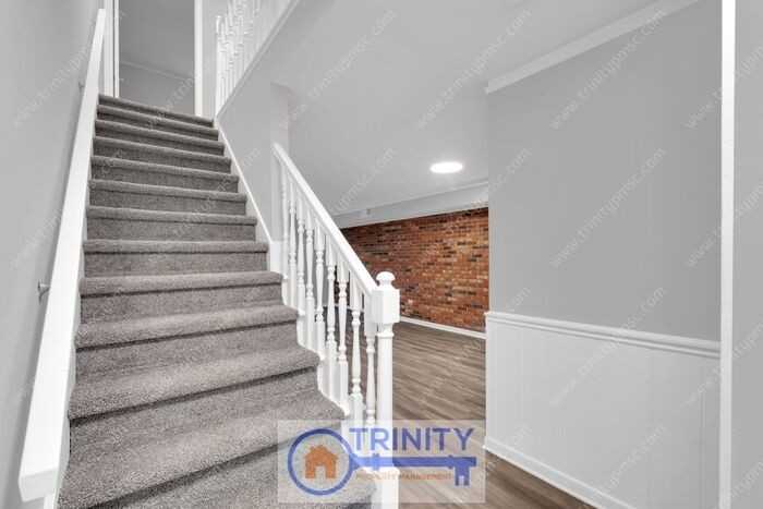 100 Lynn Cir - Photo 6 of 28