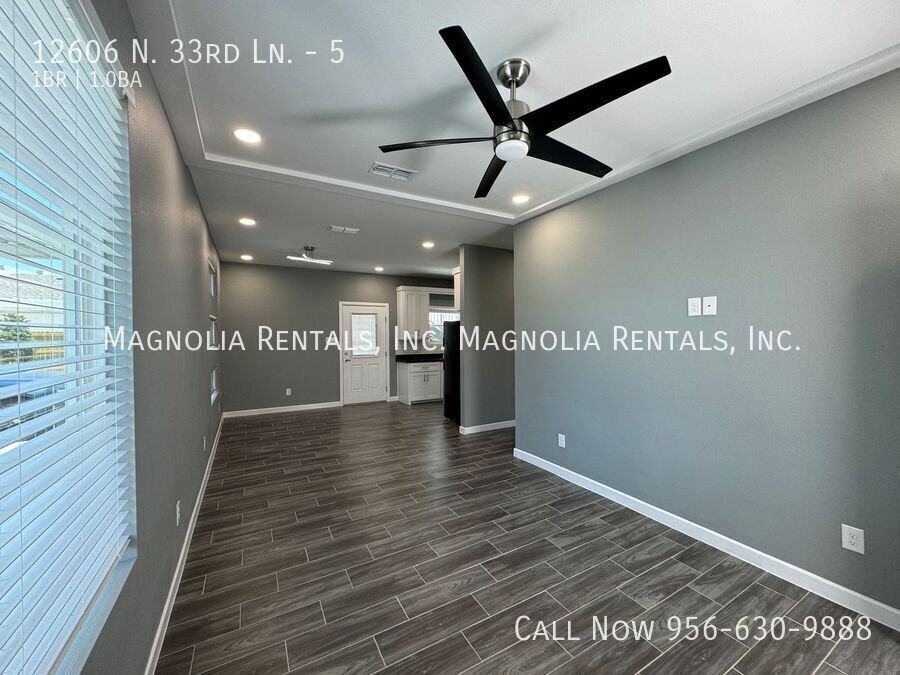 12606 N 33rd Ln #5 - Photo 5 of 11