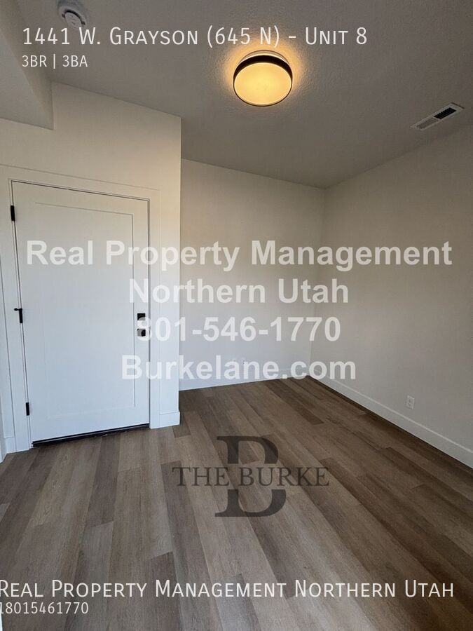 1441 W. Grayson (645 N) #8 - Photo 3 of 36