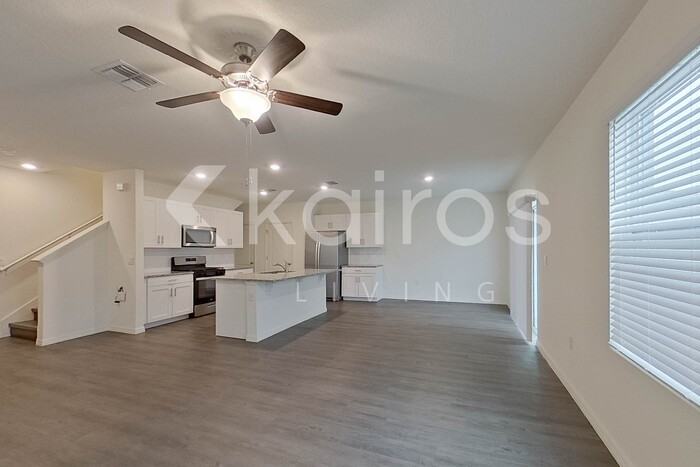 32216 Edson Ave - Photo 4 of 30