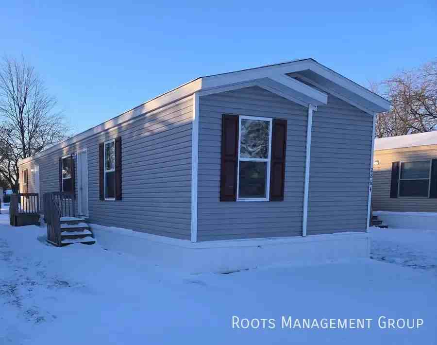 2864 Apollo Dr - Photo 3 of 27