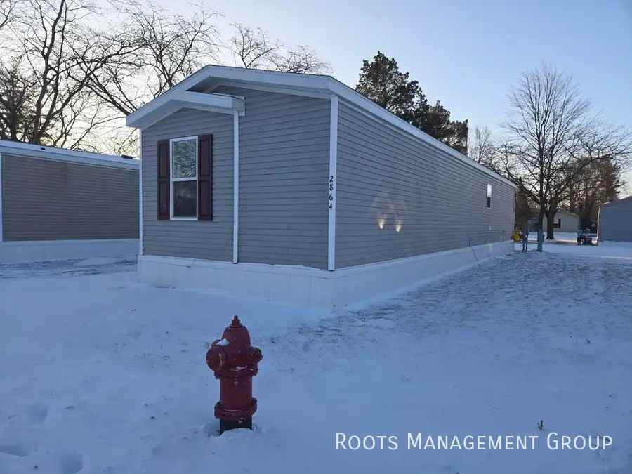 2864 Apollo Dr - Photo 4 of 27