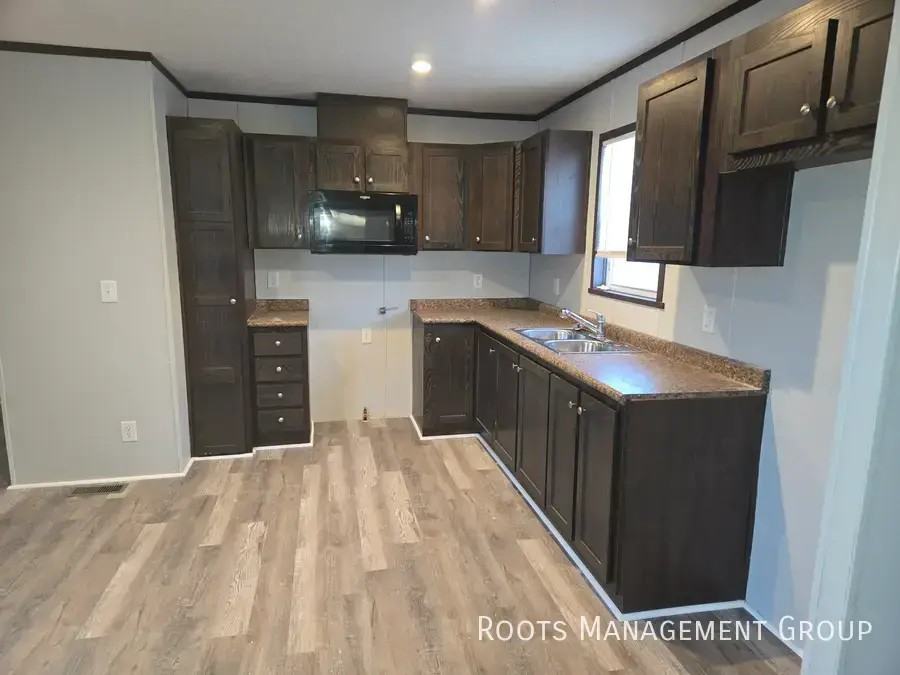 2864 Apollo Dr - Photo 7 of 27