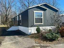 featured image of 114 Riviera Courts Dr #114