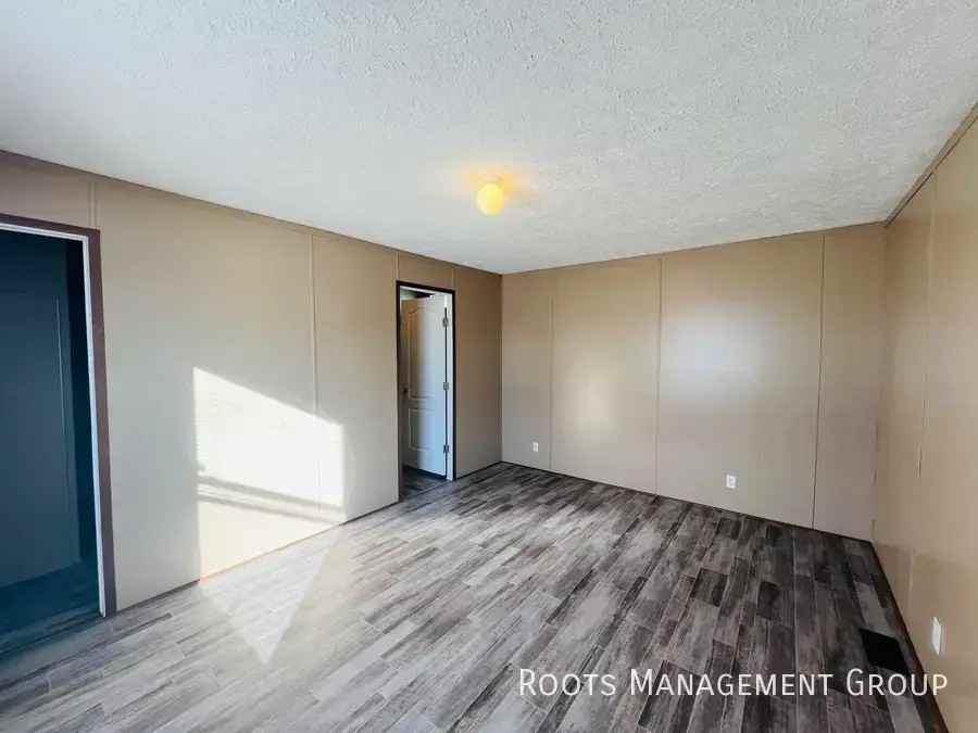 2300 E Philip Ave Trlr 17b #17B - Photo 7 of 11