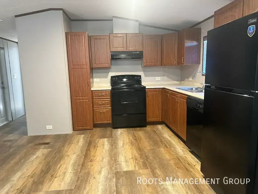 20 Riviera Courts Dr #20 - Photo 6 of 15