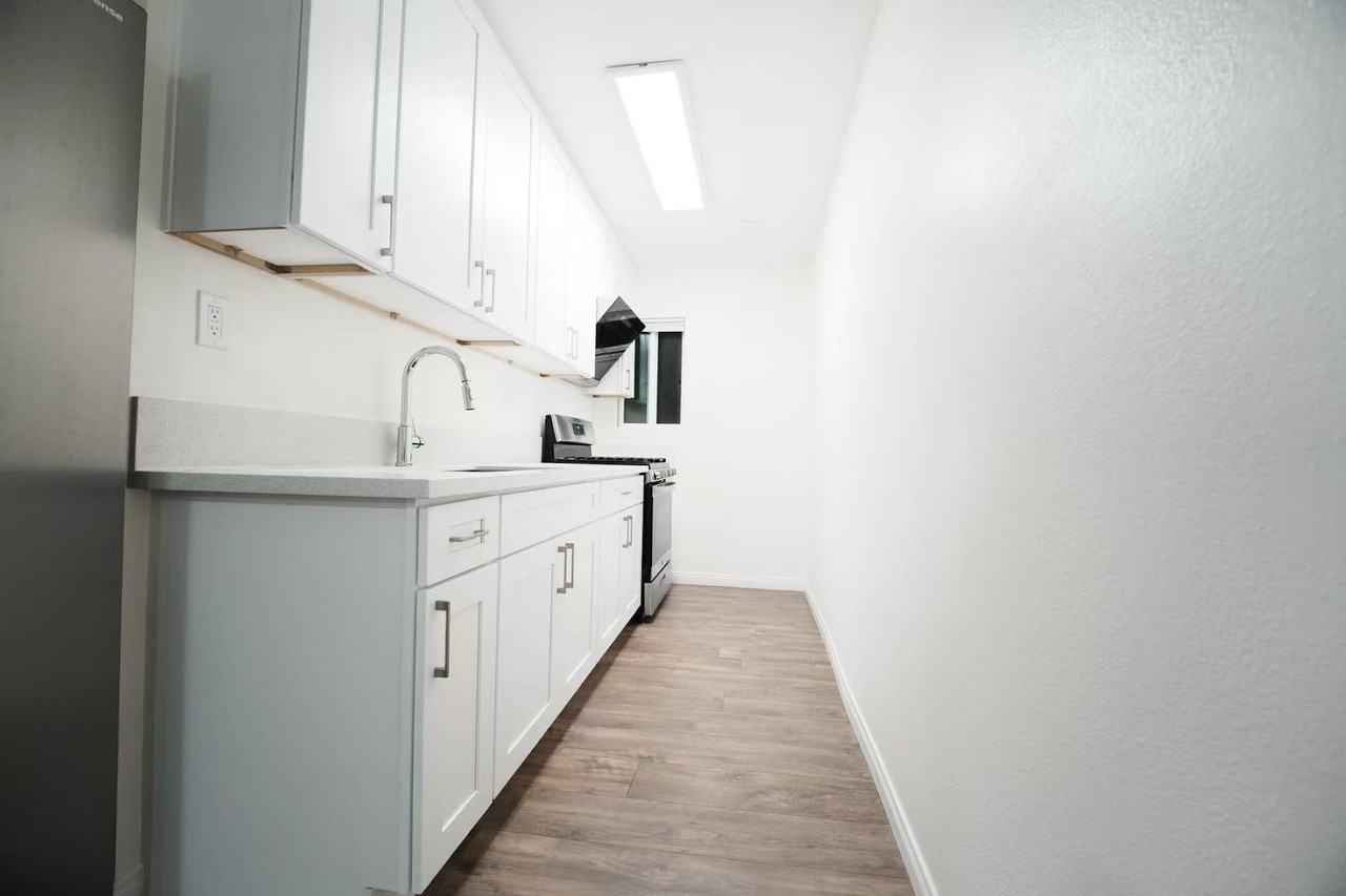 1210 South Campbell Avenue #A - Photo 2 of 8