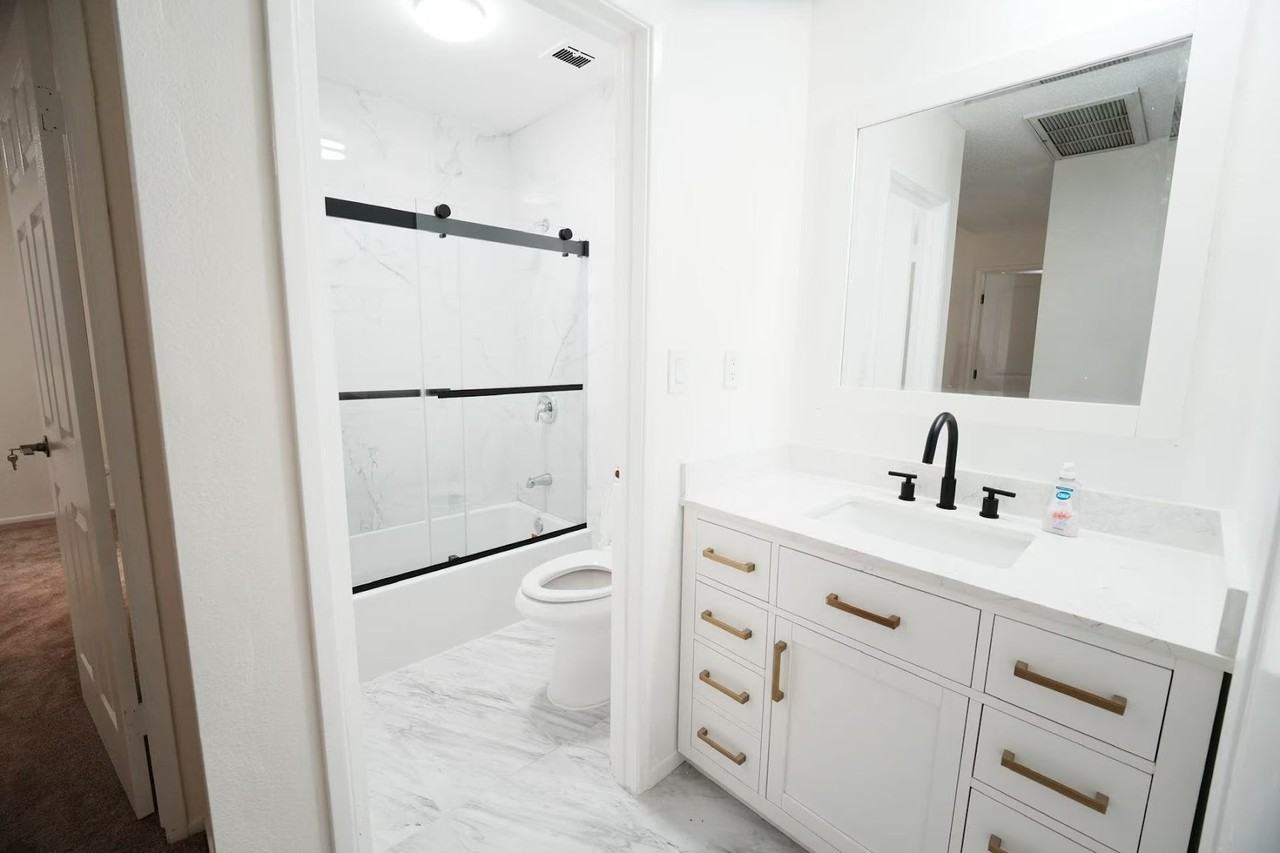 1210 South Campbell Avenue #A - Photo 3 of 8