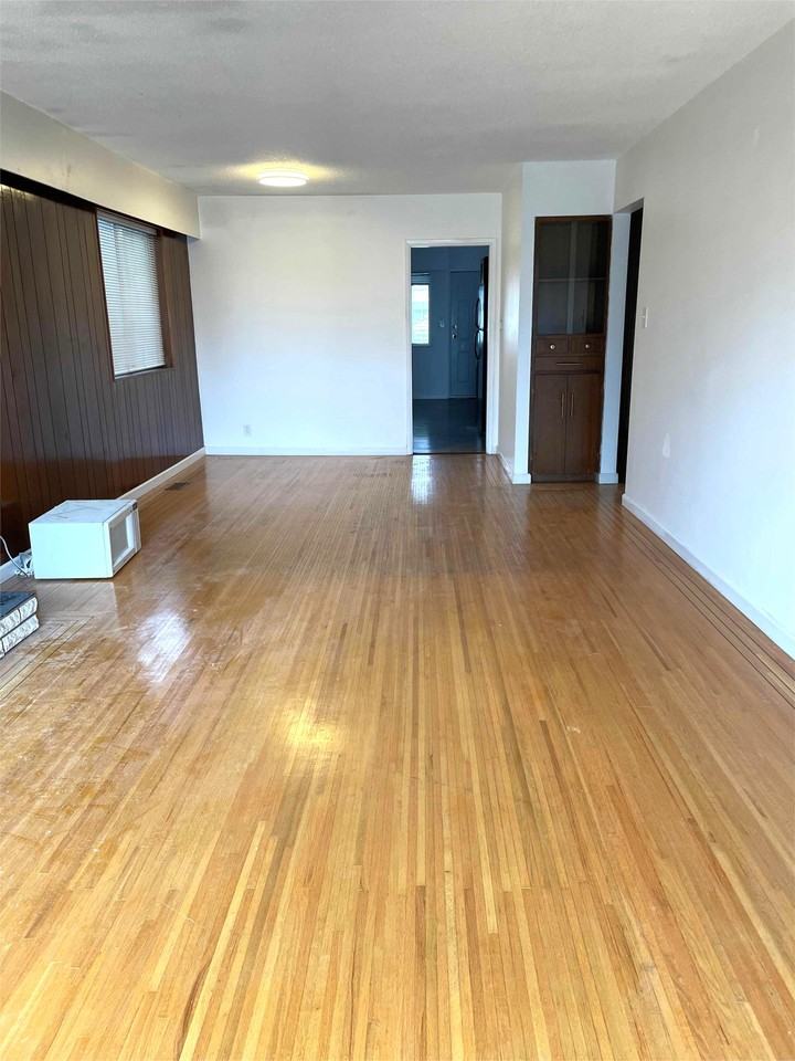 135 East 54th Avenue - Photo 2 of 10