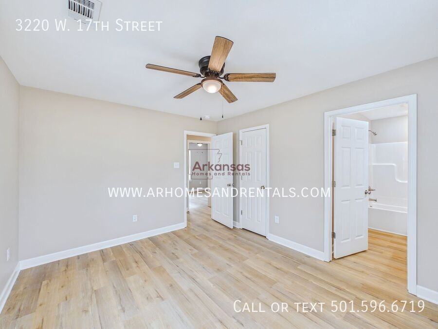 3220 W 17th St - Photo 5 of 12