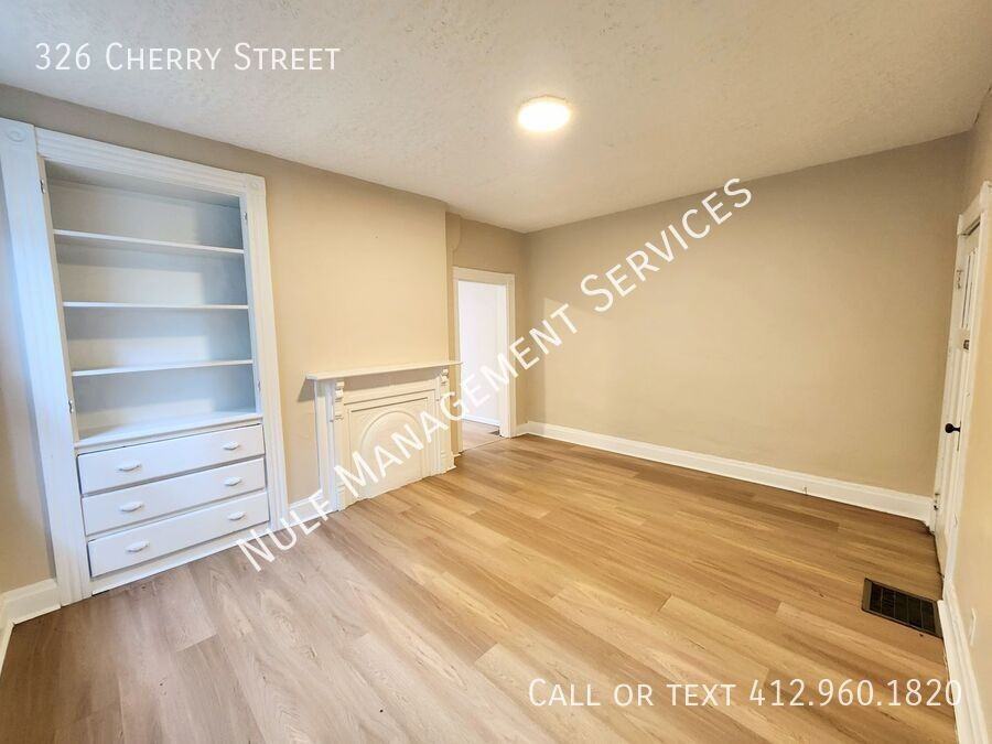 326 Cherry St - Photo 4 of 6