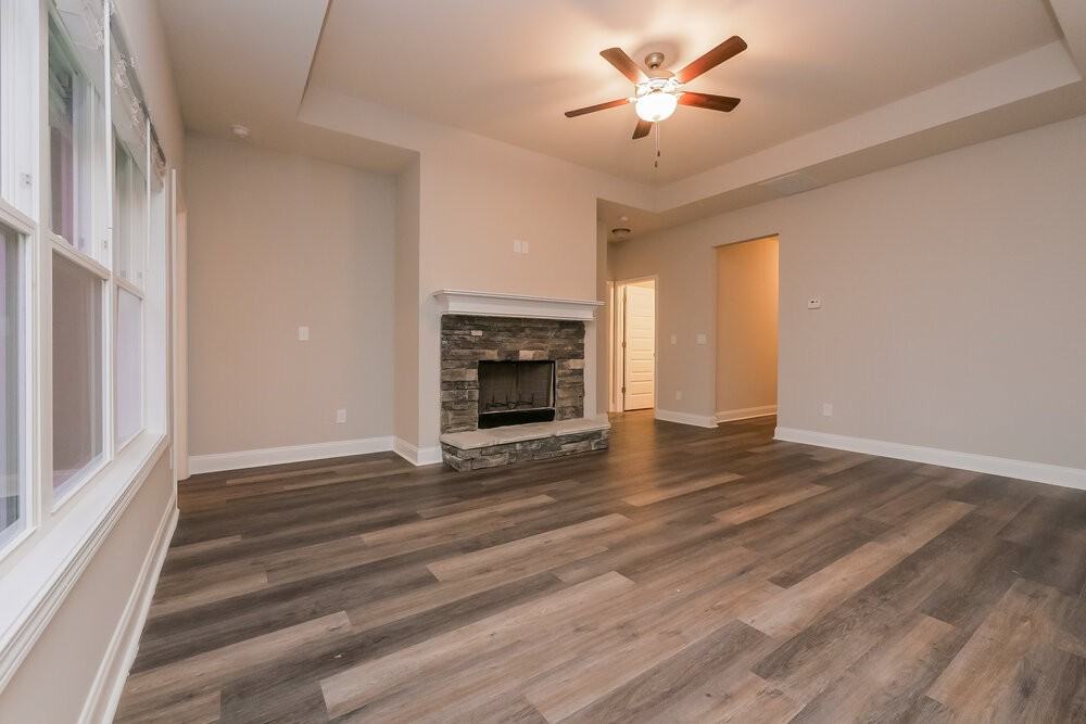 172 Glynn Addy Dr - Photo 4 of 16