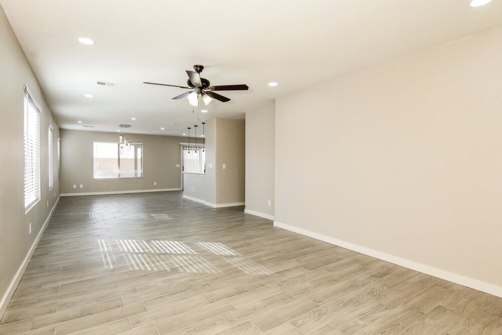 15915 W Tasha Dr - Photo 3 of 16