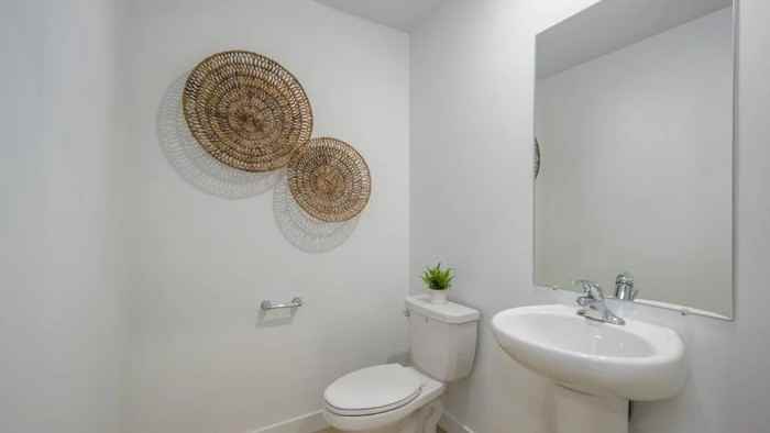 1545 W Bravo Dr - Photo 5 of 10