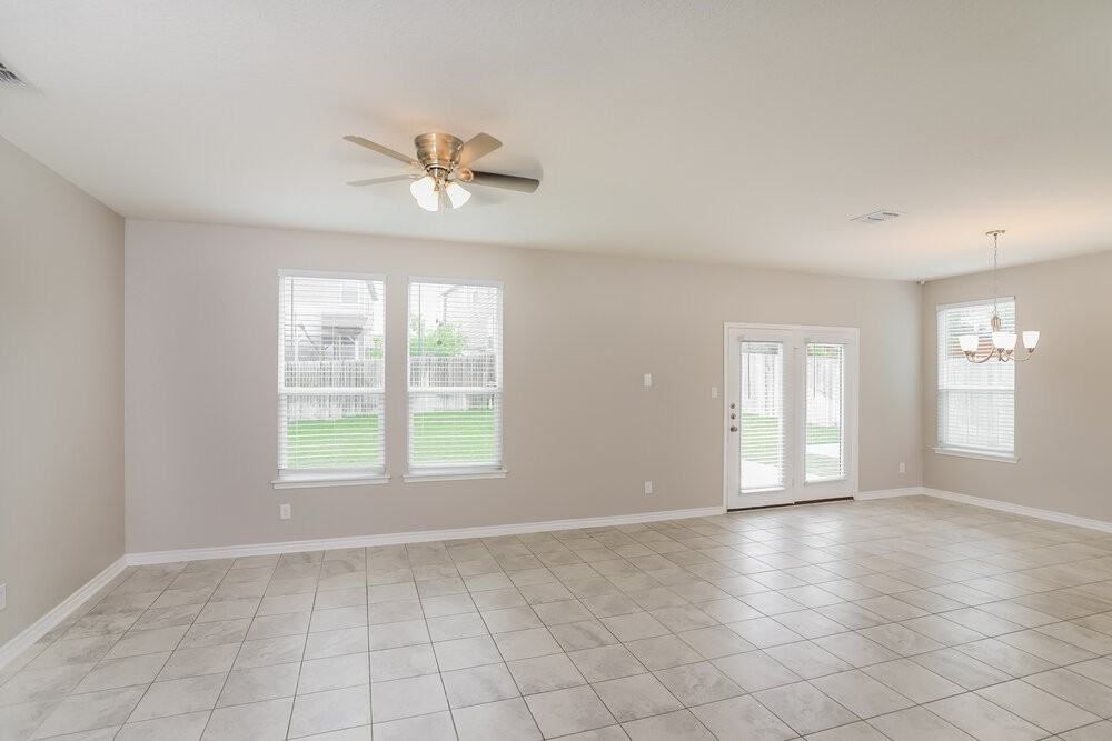 14619 Jocasta Dr - Photo 5 of 17