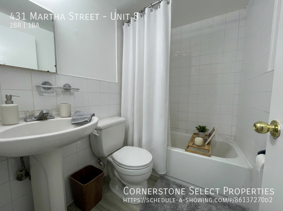 431 Martha St #8 - Photo 5 of 13